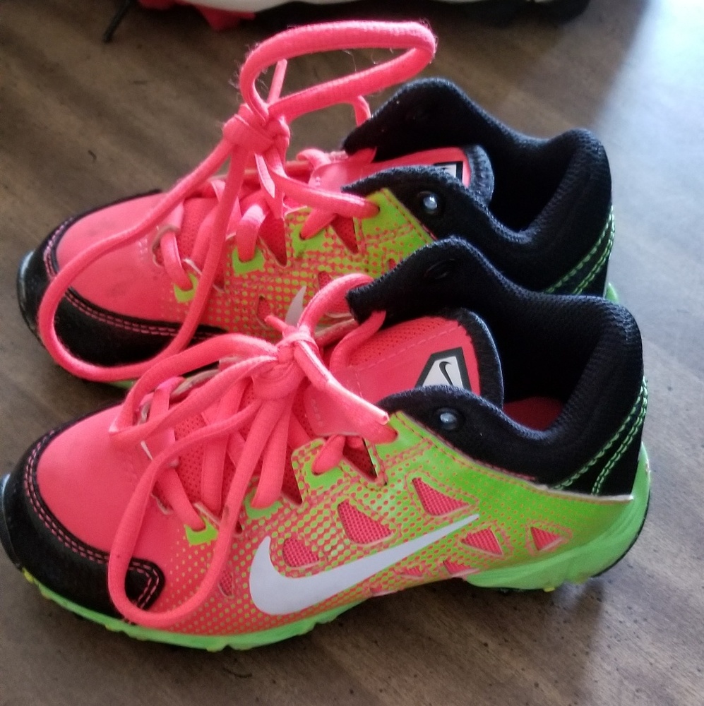 Kids nike cleats